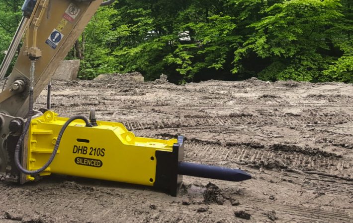 Mocowanie osprzętu do koparki