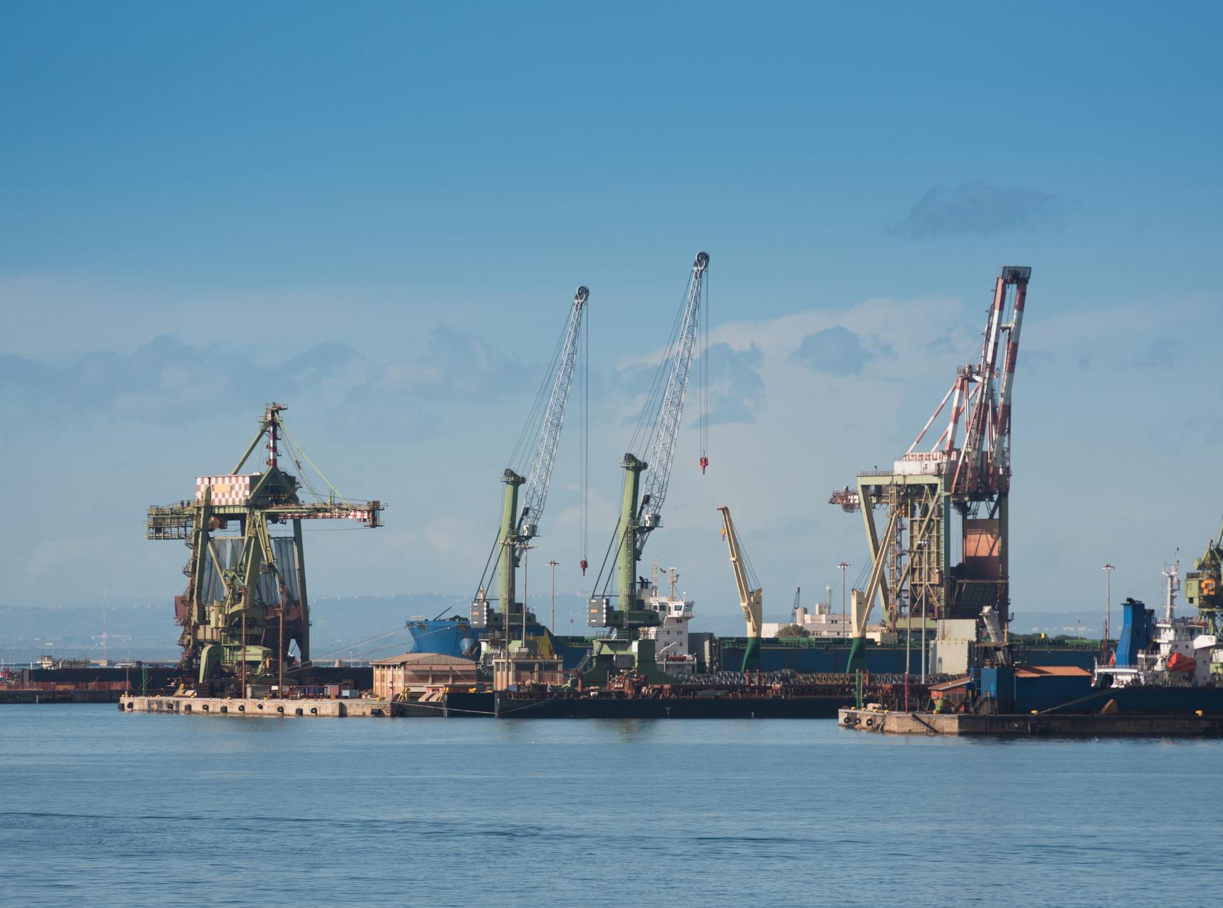 Łyżki ażurowe prace portowe