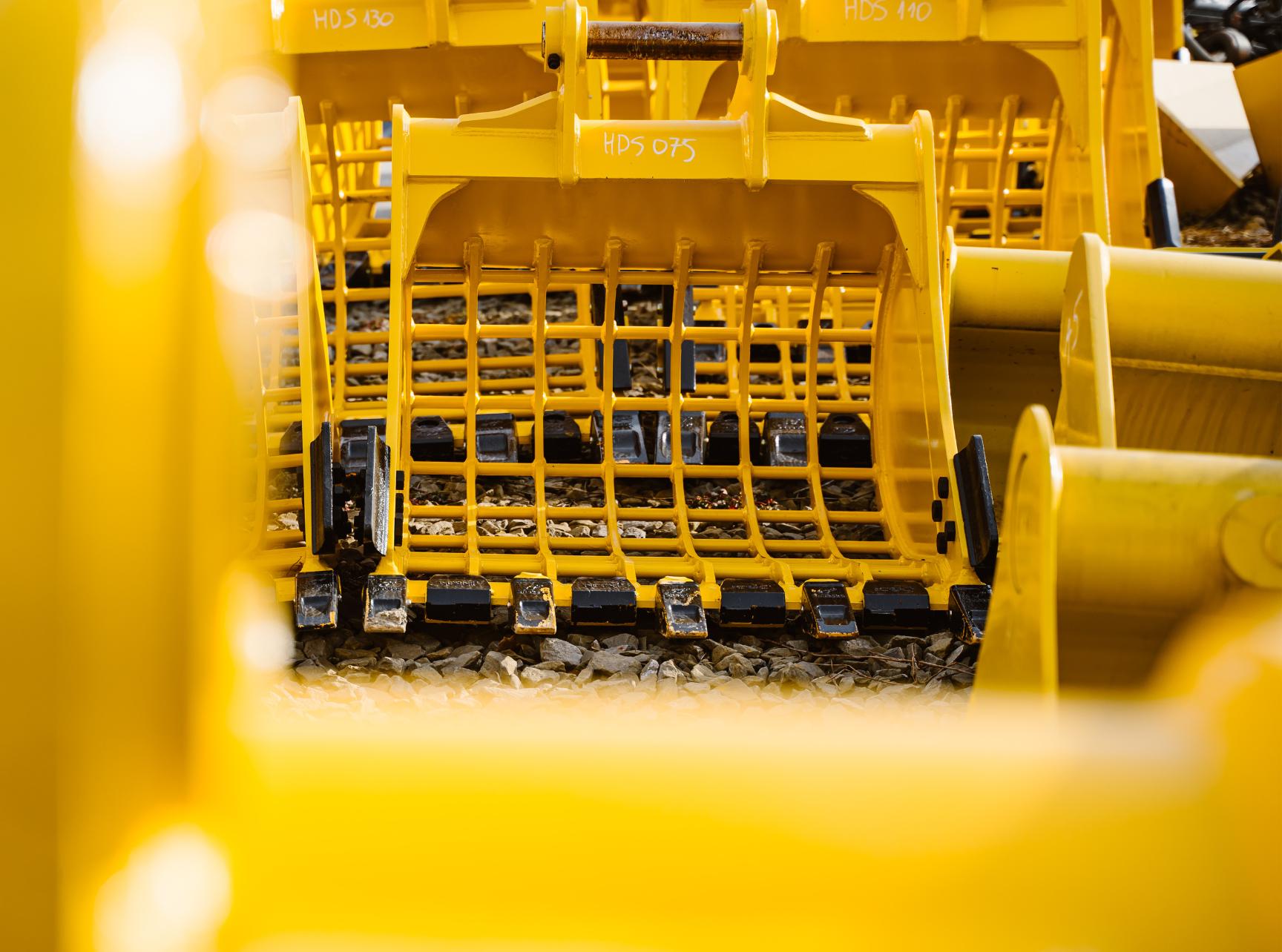 Łyżki ażurowe wyburzenia