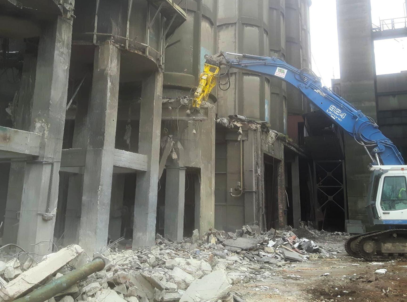 Nożyce tnąco-kruszące prace na wysokościach